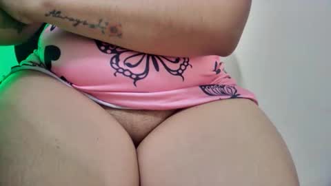 Snapshot of myhoney_hot chatting on April 19, 2026, 11:53 am myhoney_hot online show from April 19, 2026, 11:53 am