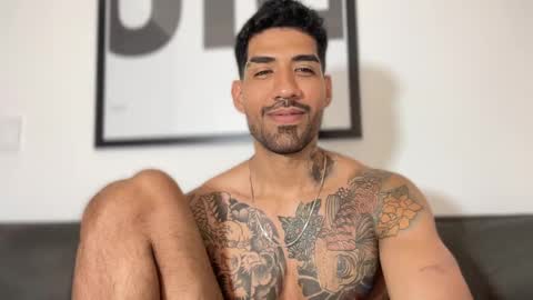 Myke esthetic online show from January 26, 2025, 2:03 am