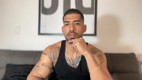 Myke esthetic online show from February 8, 2025, 2:26 am