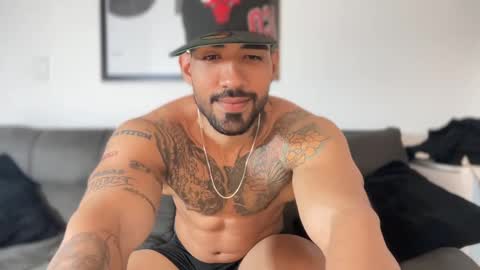 Myke esthetic online show from February 22, 2025, 4:07 am