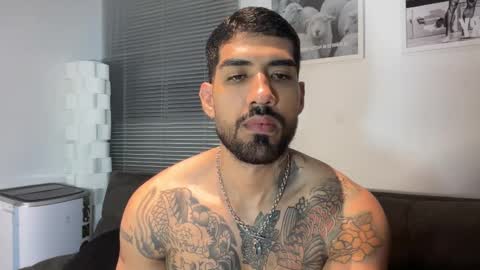 Myke esthetic online show from February 21, 2026, 3:18 am