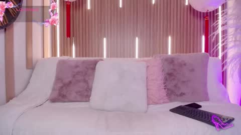 Myla  online show from January 15, 2026, 9:29 pm