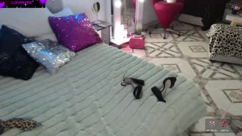 Myrna Sessions online show from February 22, 2026, 3:29 am