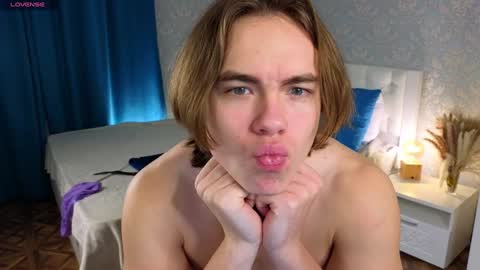 Mickey online show from December 13, 2024, 9:41 pm