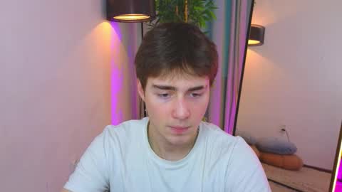 Mickey online show from March 3, 2026, 1:50 pm