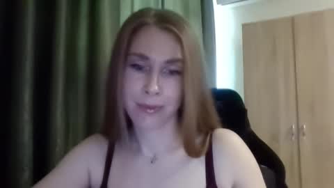 Snapshot of myst_velvet chatting on June 1, 2026, 9:11 am myst_velvet online show from June 1, 2026, 9:11 am