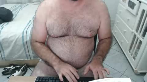 mysterbearmg online show from February 18, 2026, 10:39 pm