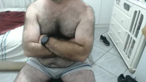 Snapshot of mysterbearmg chatting on May 15, 2026, 12:50 am mysterbearmg online show from May 15, 2026, 12:50 am