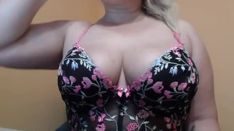 Snapshot of mysterious_d1an3 chatting on July 14, 2026, 5:34 am Diane online show from July 14, 2026, 5:34 am