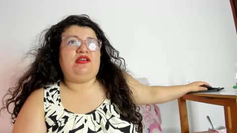 Snapshot of mystery_psique chatting on April 18, 2026, 7:29 pm mystery_psique online show from April 18, 2026, 7:29 pm