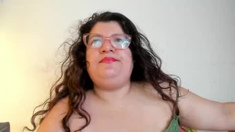 Snapshot of mystery_psique chatting on April 21, 2026, 4:01 pm mystery_psique online show from April 21, 2026, 4:01 pm