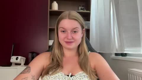 Snapshot of mysteryericax chatting on June 27, 2026, 11:04 am Erica online show from June 27, 2026, 11:04 am