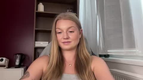 Snapshot of mysteryericax chatting on July 1, 2026, 12:40 pm Erica online show from July 1, 2026, 12:40 pm