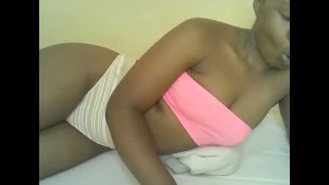 Snapshot of mystic_linna chatting on June 5, 2026, 6:31 am mystic_linna online show from June 5, 2026, 6:31 am