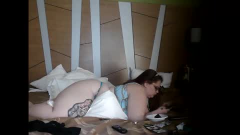 Snapshot of mysticlynn420 chatting on February 20, 2025, 6:17 am MysticLynn online show from February 20, 2025, 6:17 am