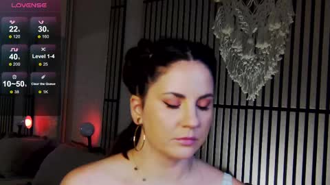 Snapshot of mystique_girl_ chatting on May 23, 2026, 8:24 pm Angeline online show from May 23, 2026, 8:24 pm