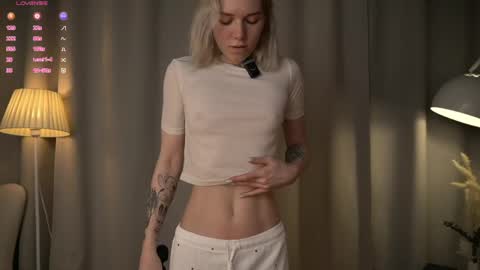 Snapshot of myviolet_rush chatting on March 26, 2026, 7:30 pm Olivia or just olive online show from March 26, 2026, 7:30 pm