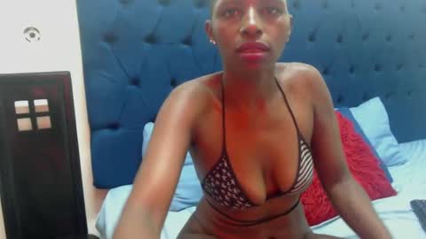 Snapshot of mzansihottestcouple chatting on January 17, 2025, 1:46 pm mzansihottestcouple online show from January 17, 2025, 1:46 pm