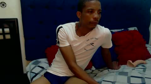 Snapshot of mzansihottestcouple chatting on February 20, 2025, 9:42 pm mzansihottestcouple online show from February 20, 2025, 9:42 pm