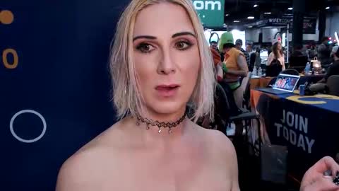 Jade Nyxxx online show from October 25, 2025, 1:02 am