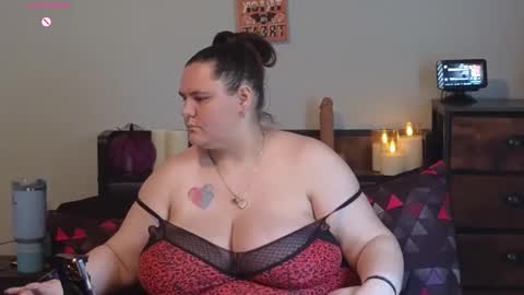 Mzjuicybootay online show from September 19, 2025, 7:47 pm