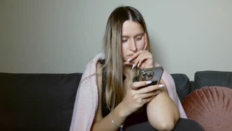 Eva online show from December 23, 2024, 6:58 pm