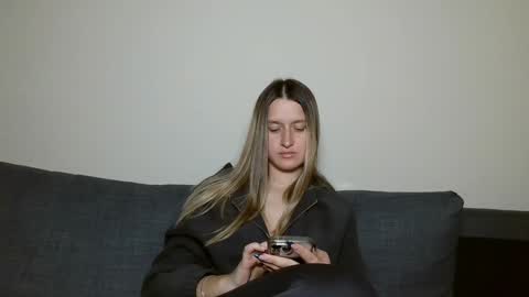 Eva online show from January 14, 2025, 8:59 pm