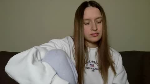 Eva online show from February 7, 2025, 9:48 pm