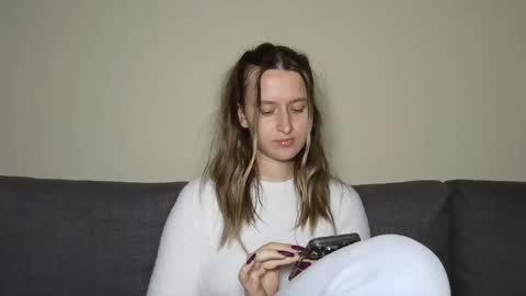 Eva online show from March 9, 2025, 11:35 pm