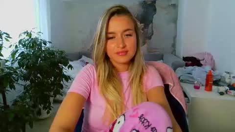 Snapshot of n0names chatting on July 23, 2026, 11:41 am Eva online show from July 23, 2026, 11:41 am