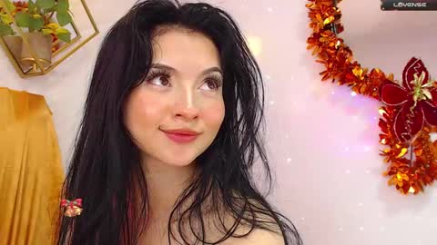Snapshot of naamah_b chatting on January 3, 2025, 4:27 pm naamah_b online show from January 3, 2025, 4:27 pm