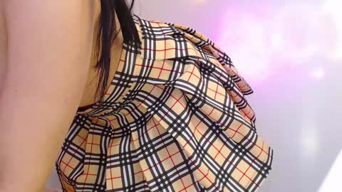 Snapshot of naamah_b chatting on January 23, 2025, 5:31 pm naamah_b online show from January 23, 2025, 5:31 pm