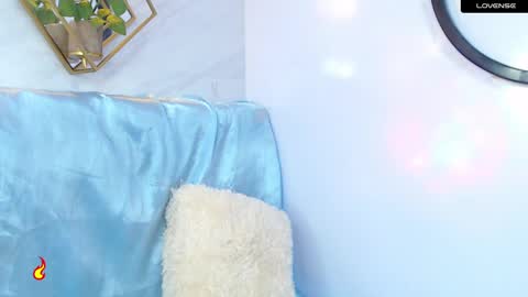 Snapshot of naamah_b chatting on February 11, 2025, 4:35 pm naamah_b online show from February 11, 2025, 4:35 pm