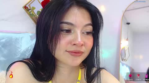 Snapshot of naamah_b chatting on February 20, 2025, 4:36 pm naamah_b online show from February 20, 2025, 4:36 pm