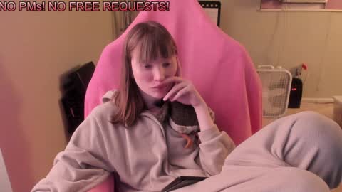 Natalie Marlo online show from January 16, 2025, 7:49 am