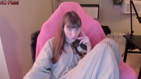 Natalie Marlo online show from September 26, 2025, 2:15 am