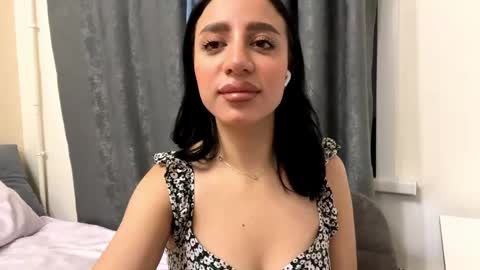 Leya online show from June 4, 2026, 4:13 pm