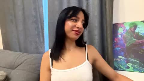 Snapshot of nadinevanni chatting on July 19, 2026, 1:26 pm Leya online show from July 19, 2026, 1:26 pm