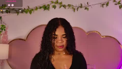 Snapshot of nahiarareina chatting on June 17, 2026, 2:40 pm NahiaraReina online show from June 17, 2026, 2:40 pm