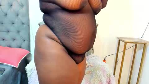 Snapshot of nahirobyy_ebonyy chatting on February 13, 2026, 6:37 pm nahirobyy ebonyy online show from February 13, 2026, 6:37 pm