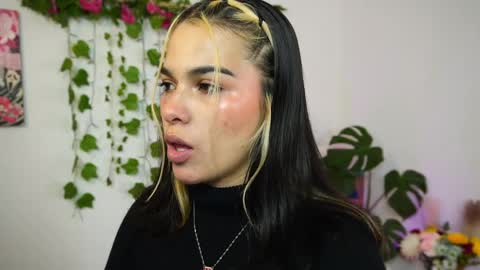 Naho  Sigueme en mis Redes Sociales Follow me on my social networks online show from April 11, 2026, 1:43 am