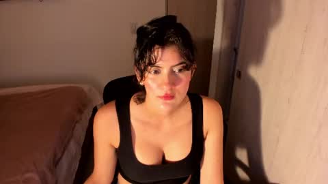 Snapshot of nahomi2021 chatting on July 20, 2026, 1:20 am independent model online show from July 20, 2026, 1:20 am