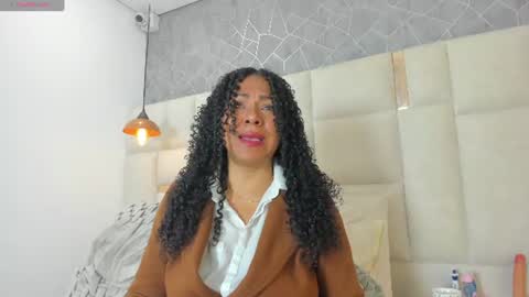Snapshot of nahomi_dominique chatting on July 8, 2026, 12:53 pm Nahomi Dominique online show from July 8, 2026, 12:53 pm