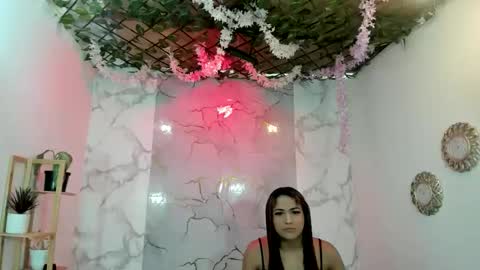 Snapshot of nahomi_hot2002 chatting on May 1, 2026, 12:32 pm nahomi_hot2002 online show from May 1, 2026, 12:32 pm