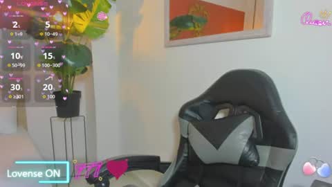 Snapshot of naiara30_ chatting on June 23, 2026, 7:56 pm N A I A R A online show from June 23, 2026, 7:56 pm