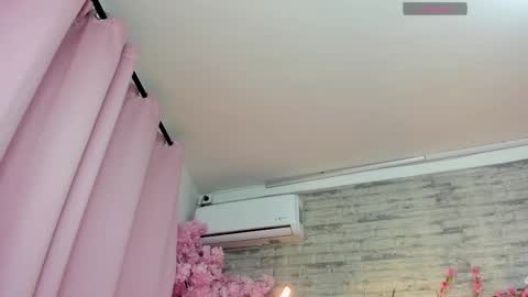 Snapshot of naiawhisper chatting on February 22, 2026, 12:04 pm naiawhisper online show from February 22, 2026, 12:04 pm