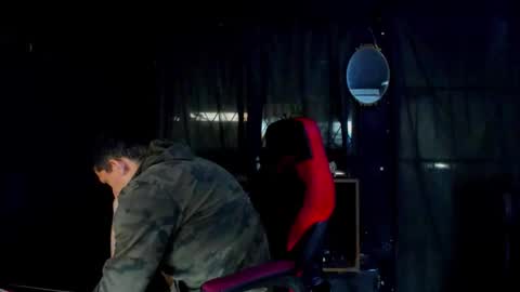 naider_1 online show from March 5, 2026, 5:47 am