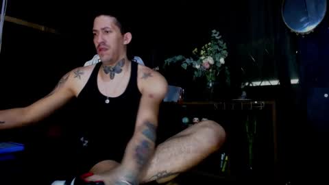 naider_1 online show from April 4, 2026, 3:49 am