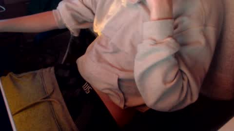 Drew online show from September 29, 2025, 4:17 am