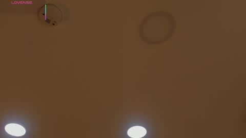 INSTAGRAM  m2221     online show from April 17, 2026, 10:07 am